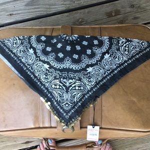 Miranda Lambert bandana